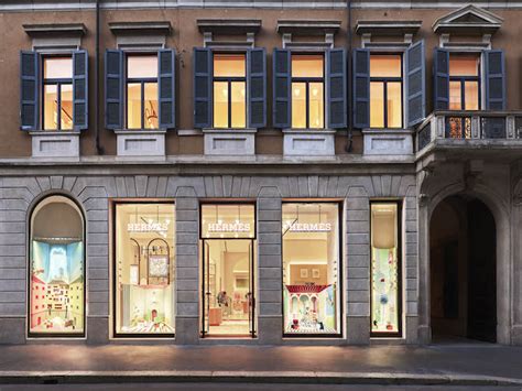 Hermès riapre il flagship store di Milano in via Montenapoleone